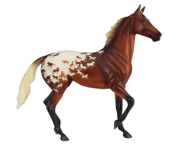 A flaxen red chestnut blanket appaloosa horse-images of horses on the horses rear